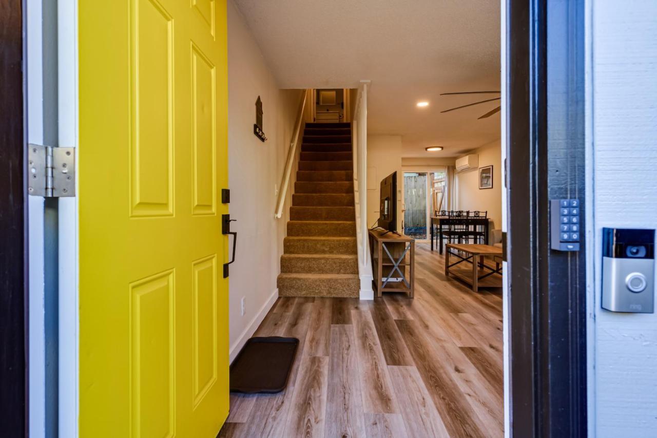 Retreat Near Uo, Autzen Stadium, Amazon Park Eugene Exterior photo