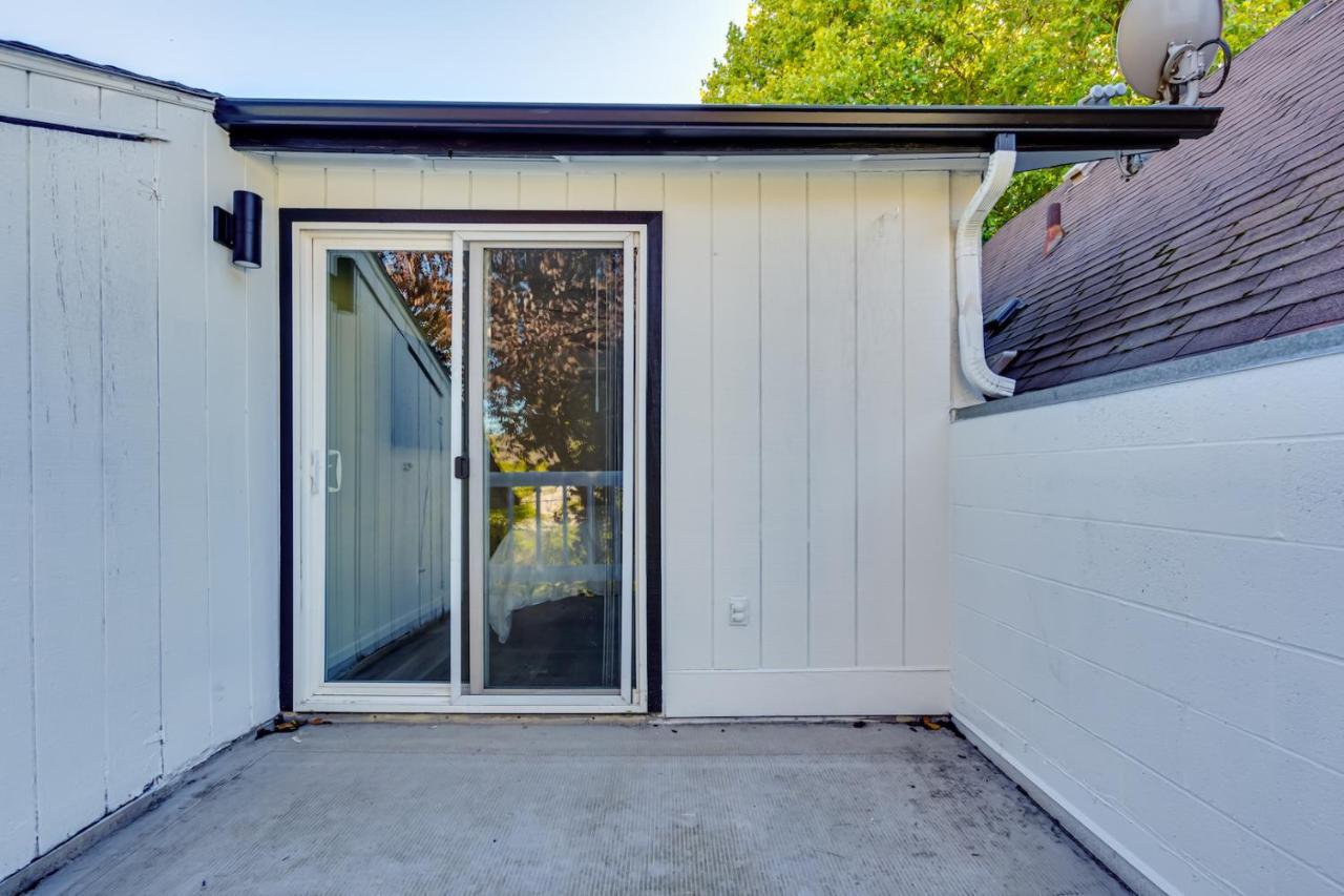 Retreat Near Uo, Autzen Stadium, Amazon Park Eugene Exterior photo